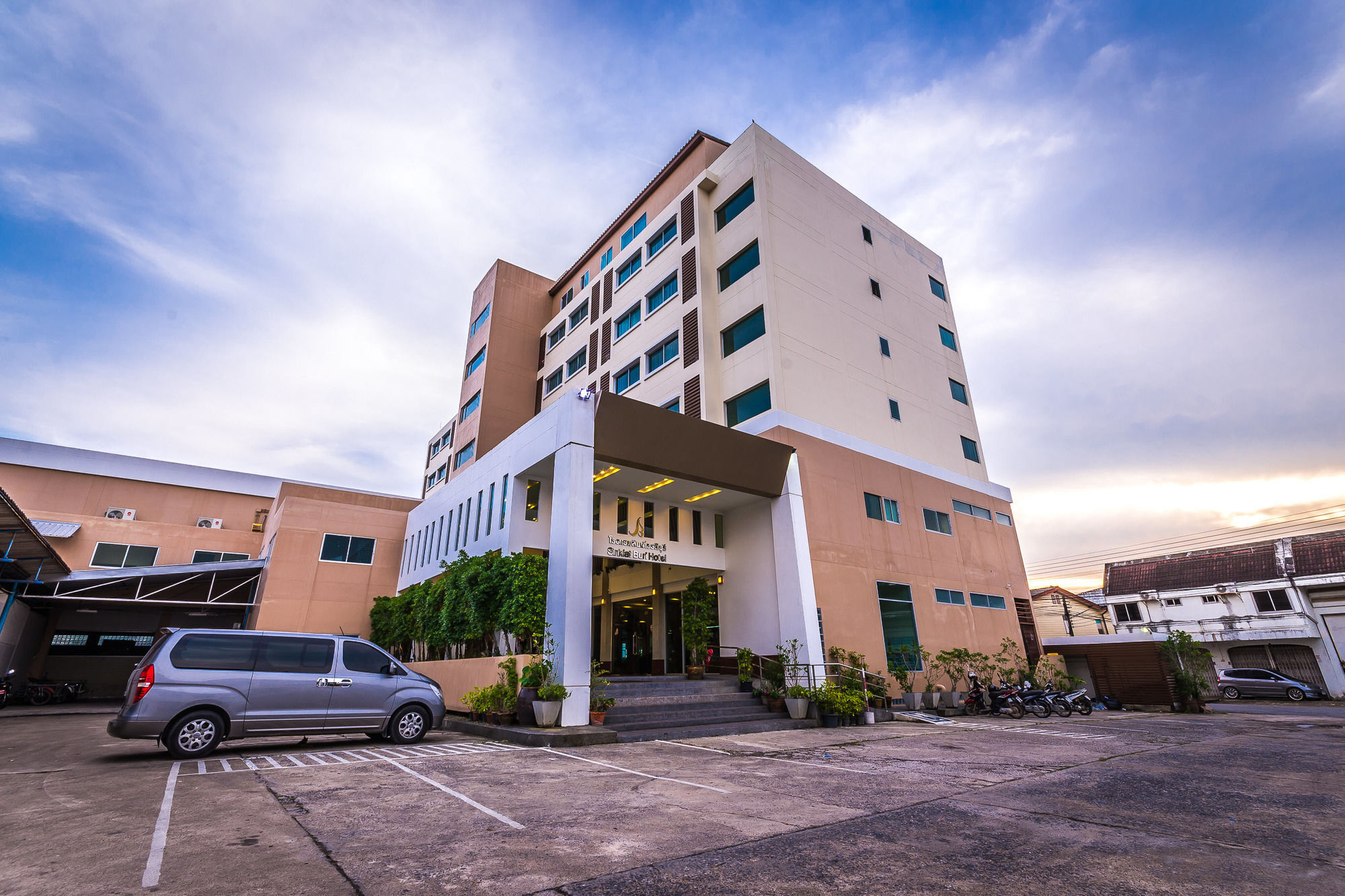 SinKiat Buri Hotel Satun Bagian luar foto